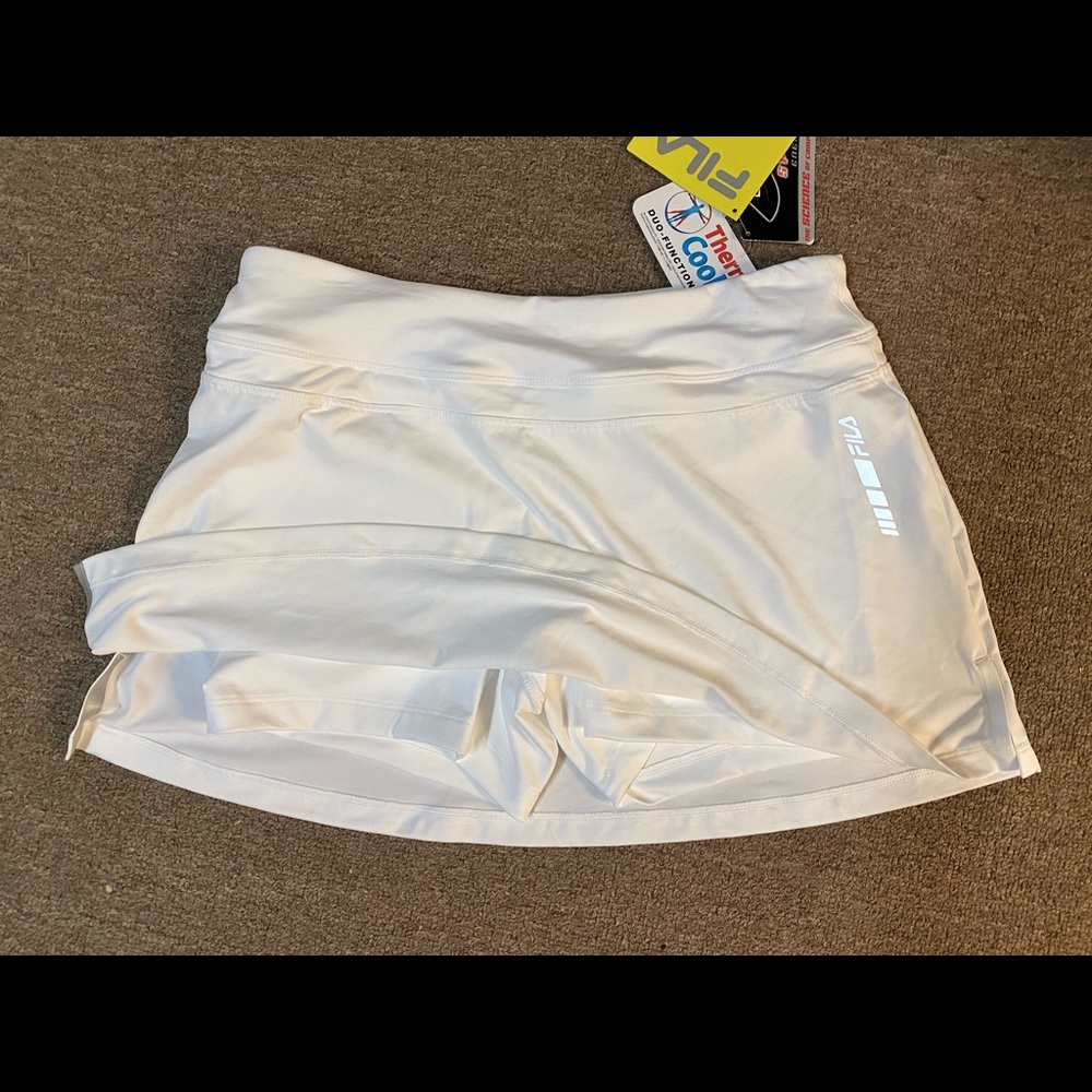 Fila Woman’s Tennis Golf Skort White Skirt Shorts Sport Mini Size M XL Athletic